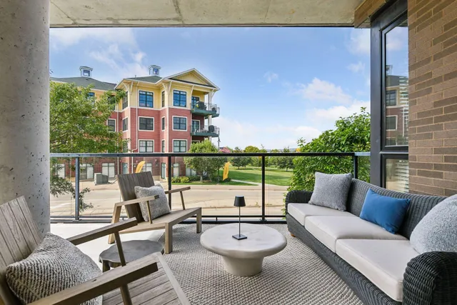 $830,000 | 4201 Sunset Drive, Unit N201, Spring Park, MN 55384