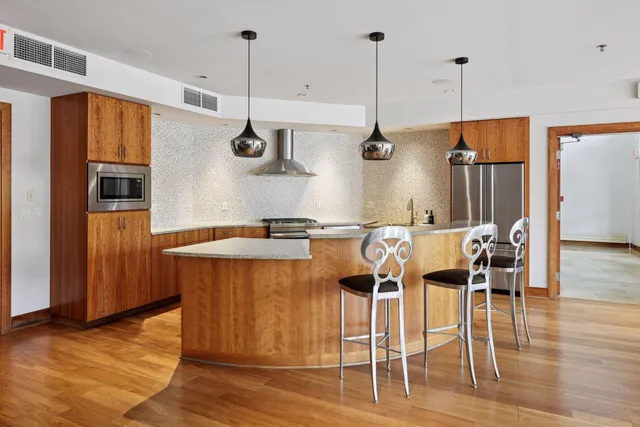 $830,000 | 4201 Sunset Drive, Unit N201, Spring Park, MN 55384