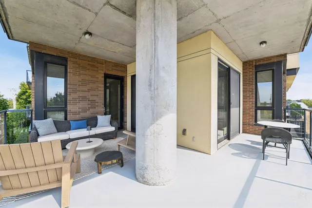 $830,000 | 4201 Sunset Drive, Unit N201, Spring Park, MN 55384