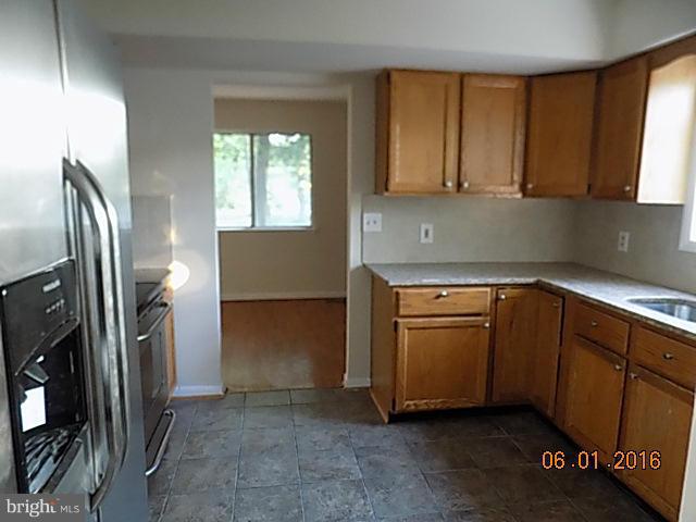 1701 Forestville Road Edgewater, MD 21037 - Photo 3 of 20 Kitchen