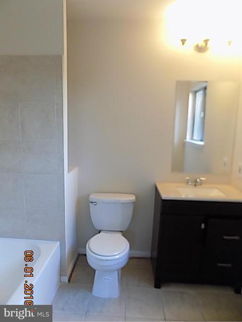 1701 Forestville Road Edgewater, MD 21037 - Photo 10 of 20 Bath (Master)