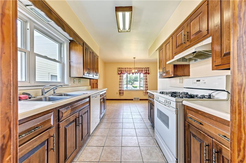 495 Tuscarawas Road Beaver, PA 15009 - Photo 6 of 23 Gallery Image 6