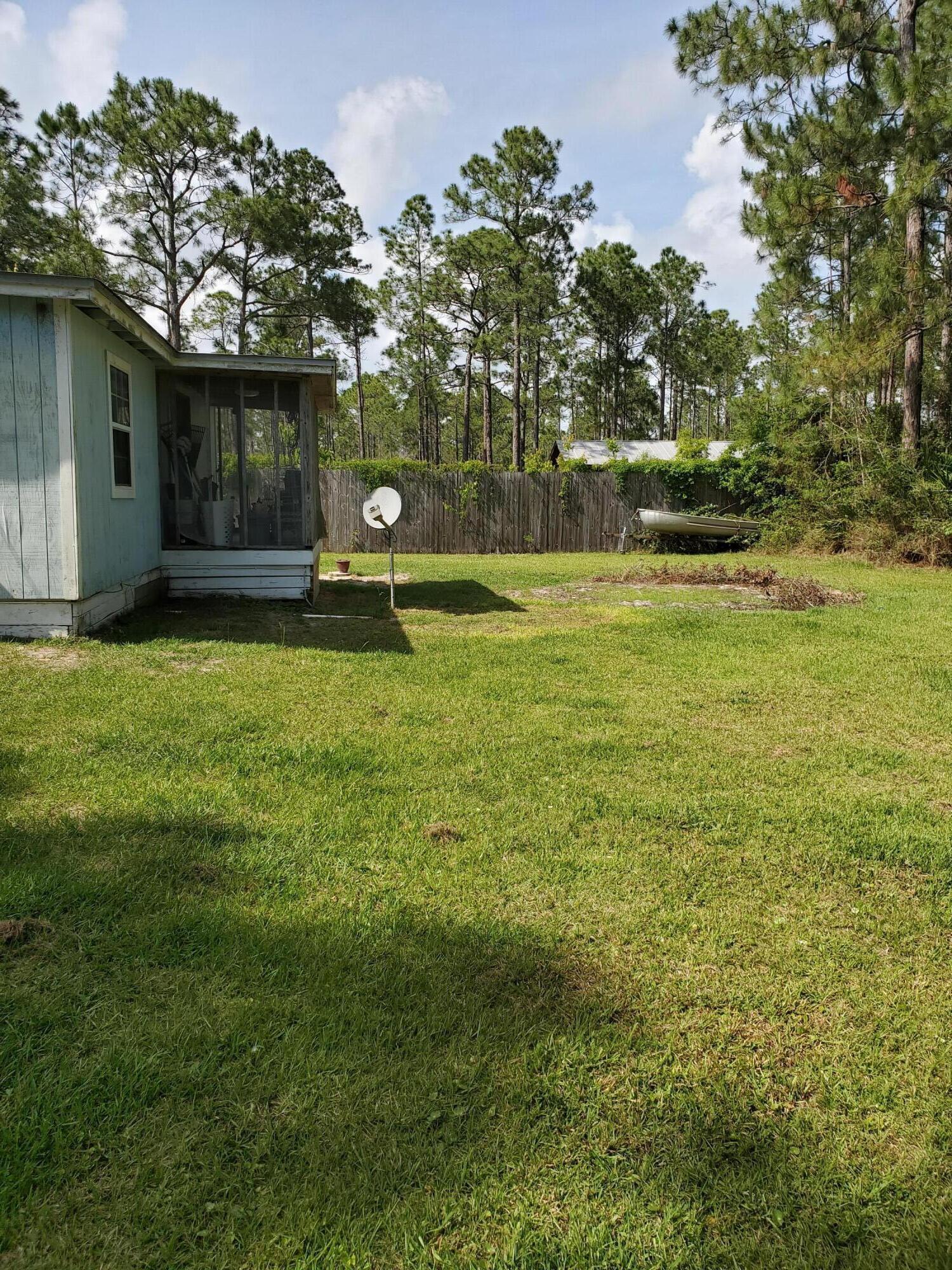 2490 Crescent Wood Road Navarre, FL 32566 - Photo 11 of 12 Gallery Image 11