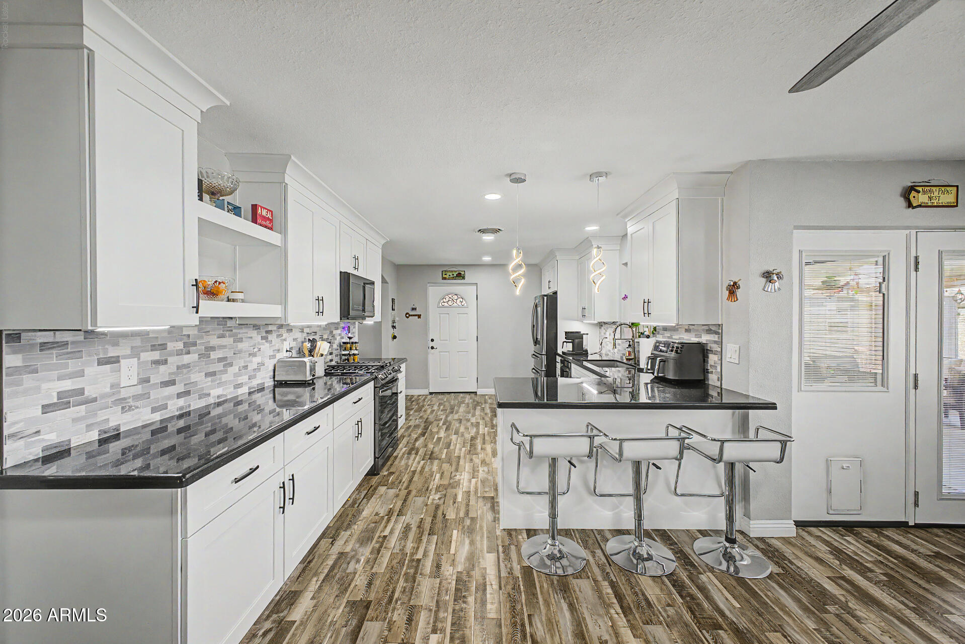 3038 West Charter Oak Road Phoenix, AZ 85029 - Photo 14 of 40 13-Charter Oak