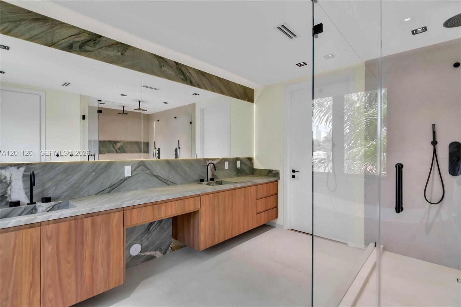 135 Southwest 29th Road Miami, FL 33129 - Photo 46 of 74