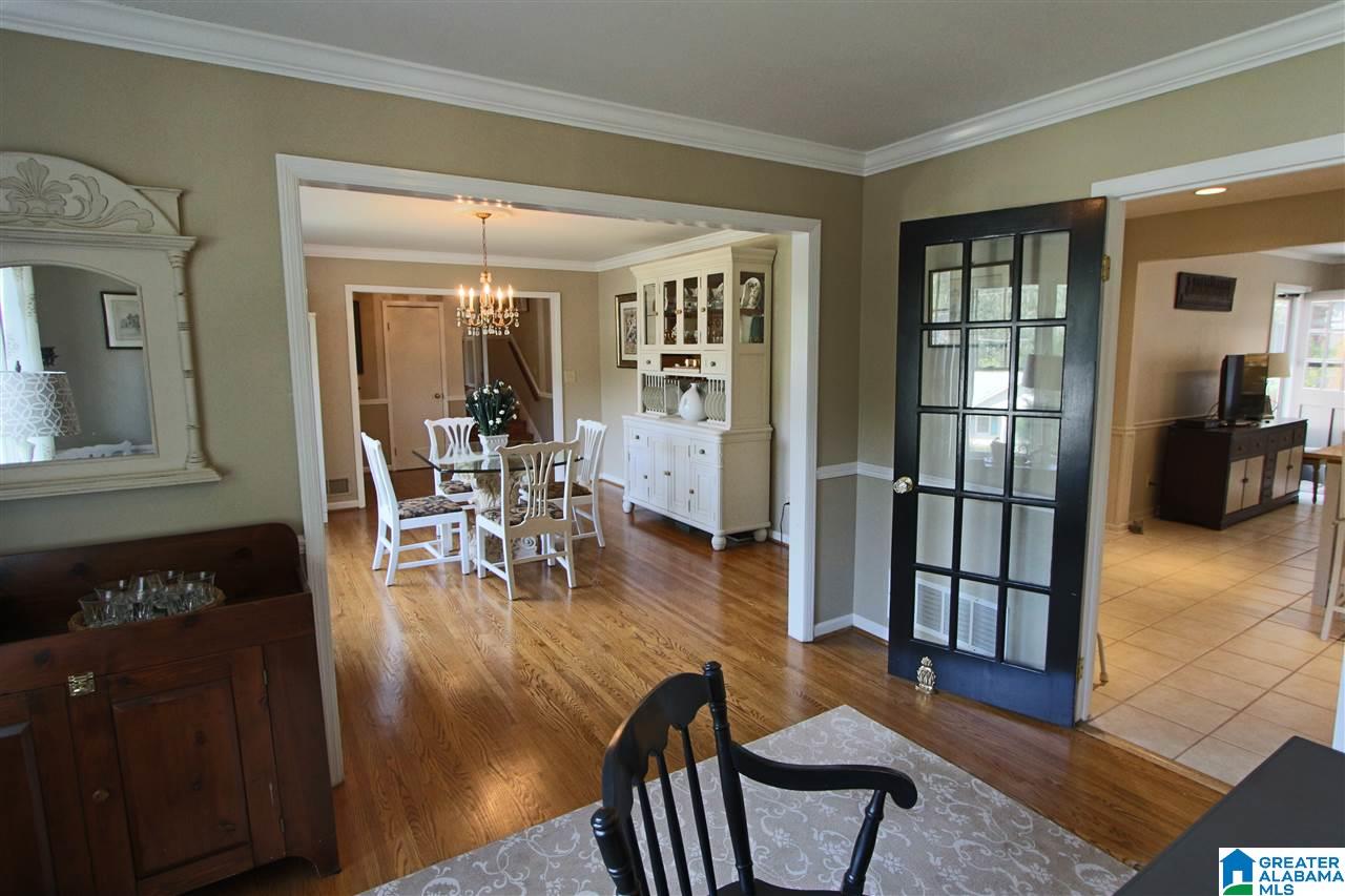 1753 Cornwall Road Birmingham, AL 35226 - Photo 4 of 36