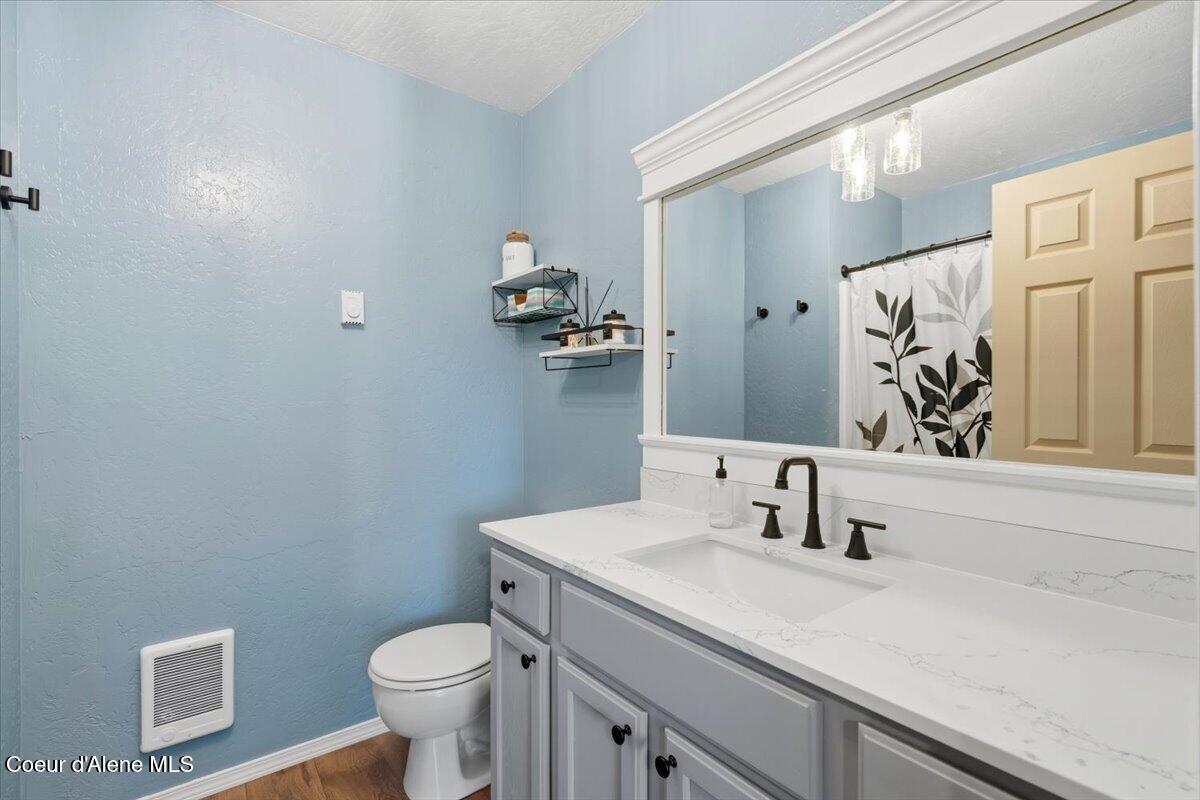 1210 Main Street Sandpoint, ID 83864 - Photo 15 of 27 17-1210 Main St_RedHogMedia