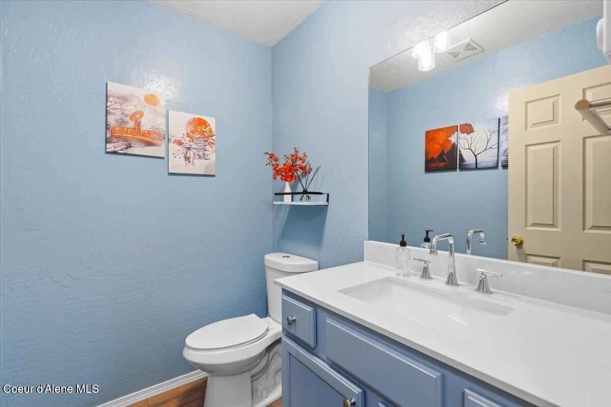 1210 Main Street Sandpoint, ID 83864 - Photo 19 of 27 21-1210 Main St_RedHogMedia