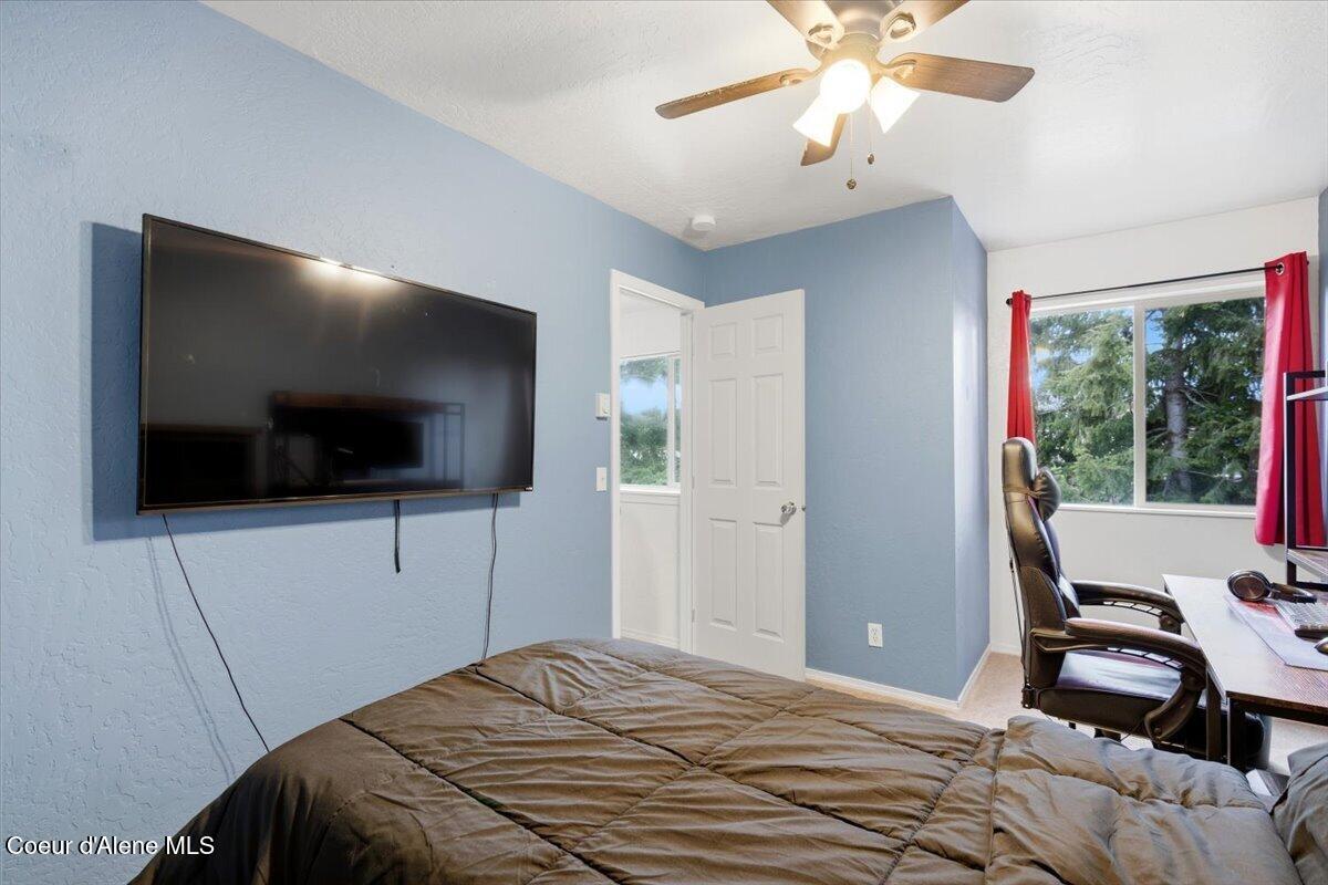 1210 Main Street Sandpoint, ID 83864 - Photo 21 of 27 23-1210 Main St_RedHogMedia