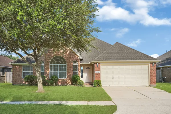 $285,000 | 4014 Redwood Arbor Lane, Fresno, TX 77545