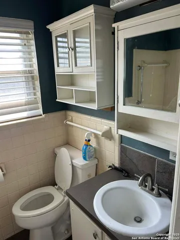 $2,000 | 225 Barcelona Drive, New Braunfels, TX 78130