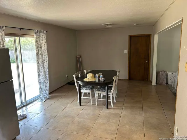 $2,200 | 225 Barcelona Drive, New Braunfels, TX 78130