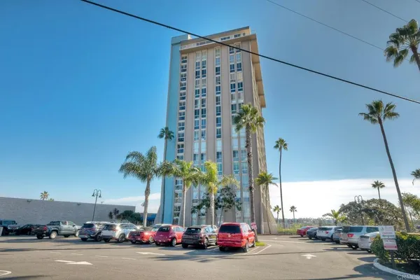 $6,000 | 1200 North Harbor Drive, Unit 16C, Oceanside, CA 92054