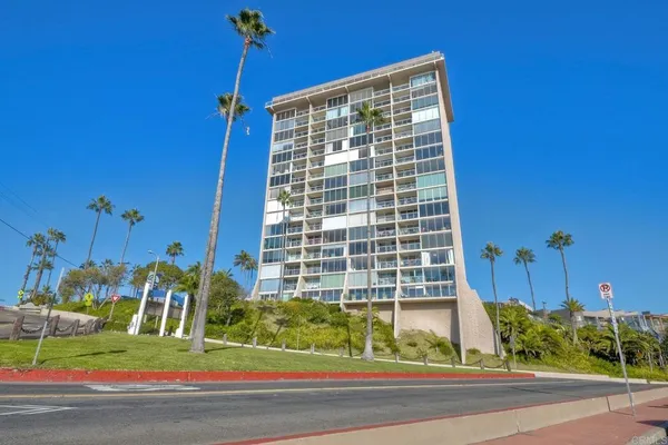 $6,000 | 1200 North Harbor Drive, Unit 16C, Oceanside, CA 92054