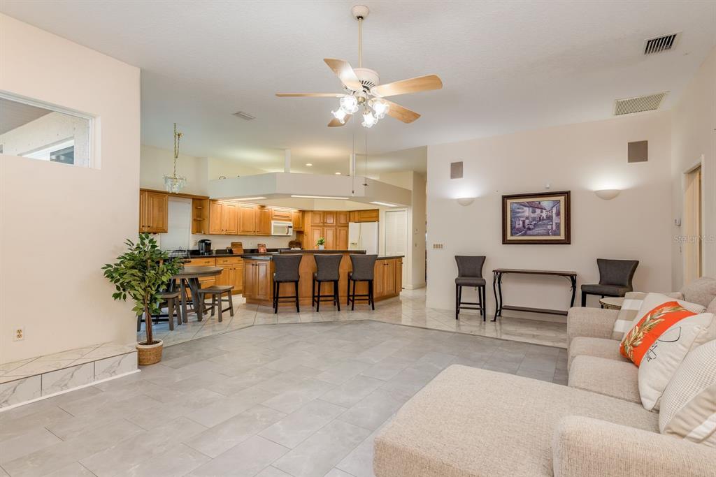771 Weathersfield Drive Dunedin, FL 34698 - Photo 15 of 48
