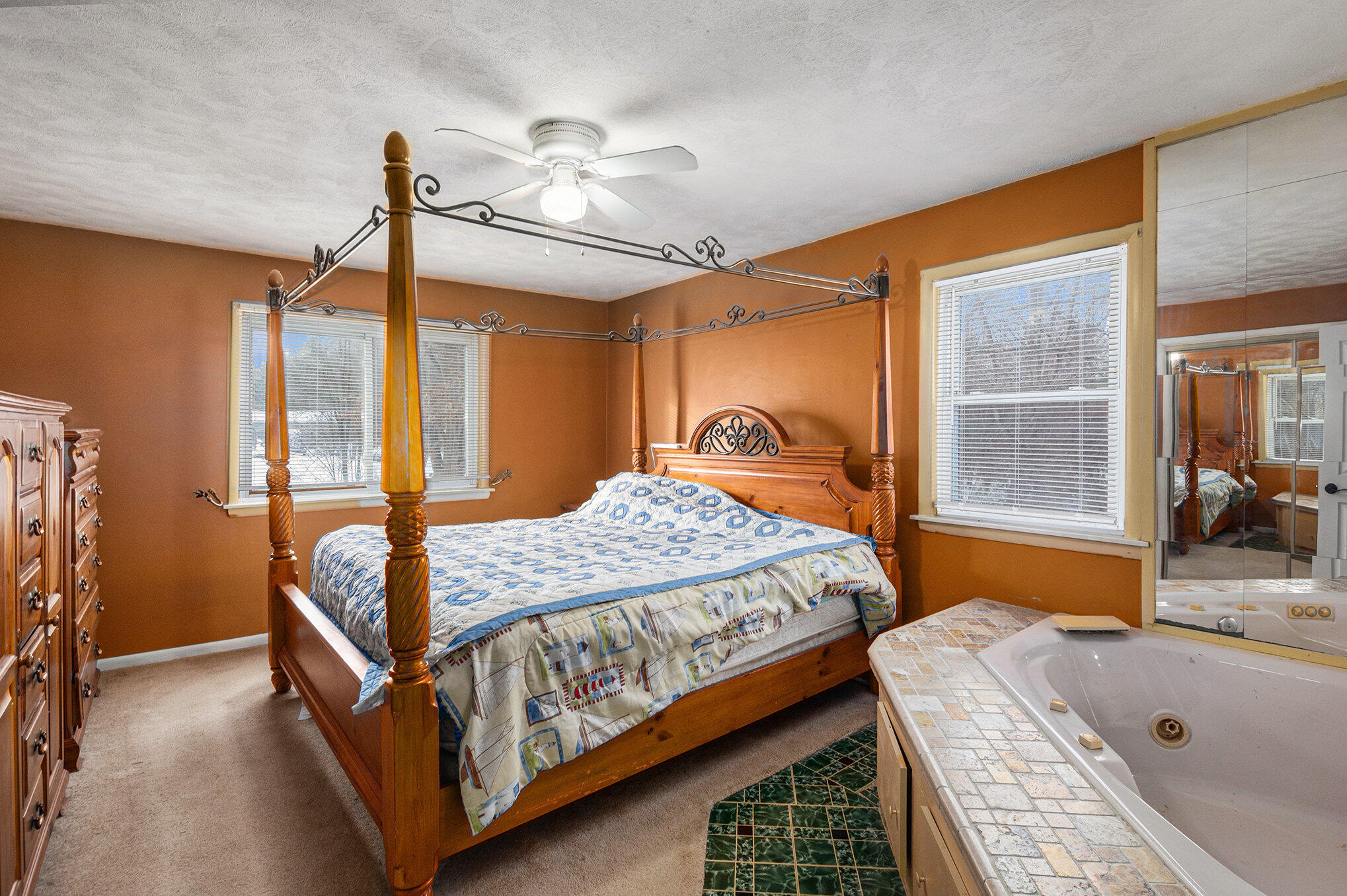 100 Burt Avenue Jackson, MI 49201 - Photo 11 of 25 Primary Bedroom