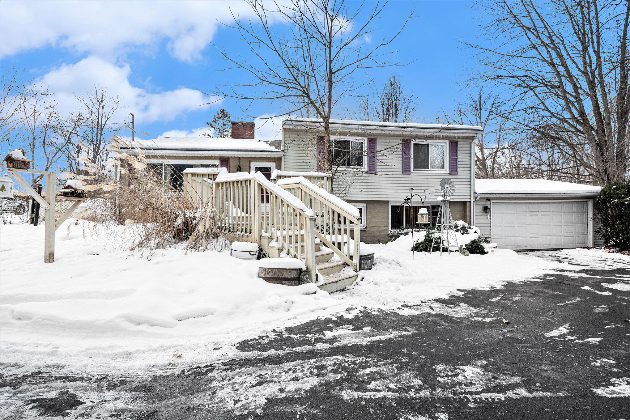 100 Burt Avenue Jackson, MI 49201 - Photo 2 of 25 Exterior 1
