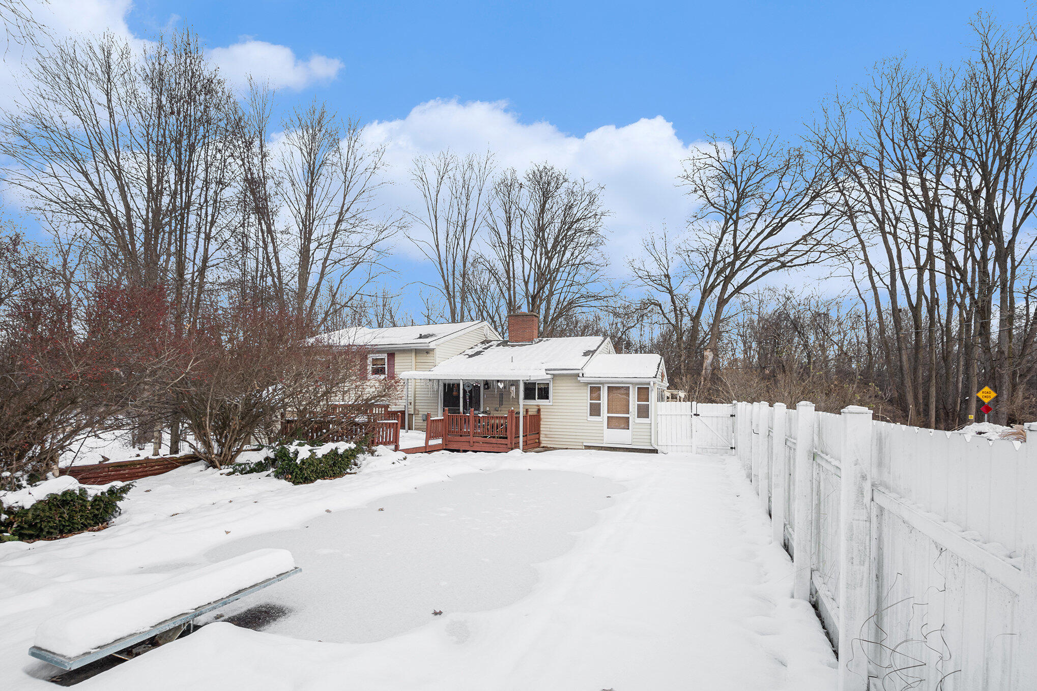 100 Burt Avenue Jackson, MI 49201 - Photo 23 of 25 Exterior 6