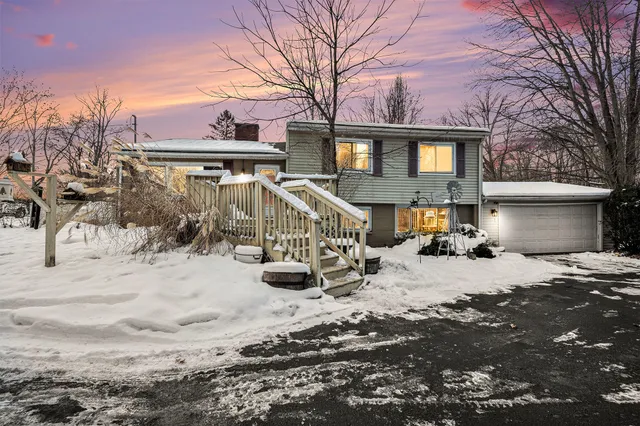 $285,000 | 100 Burt Avenue, Jackson, MI 49201