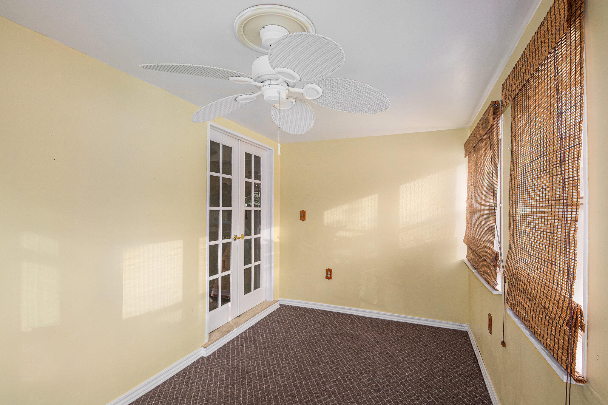 100 Burt Avenue Jackson, MI 49201 - Photo 10 of 25 3 season room