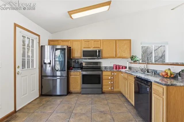 $399,999 | 5590 Almont Avenue, Colorado Springs, CO 80911