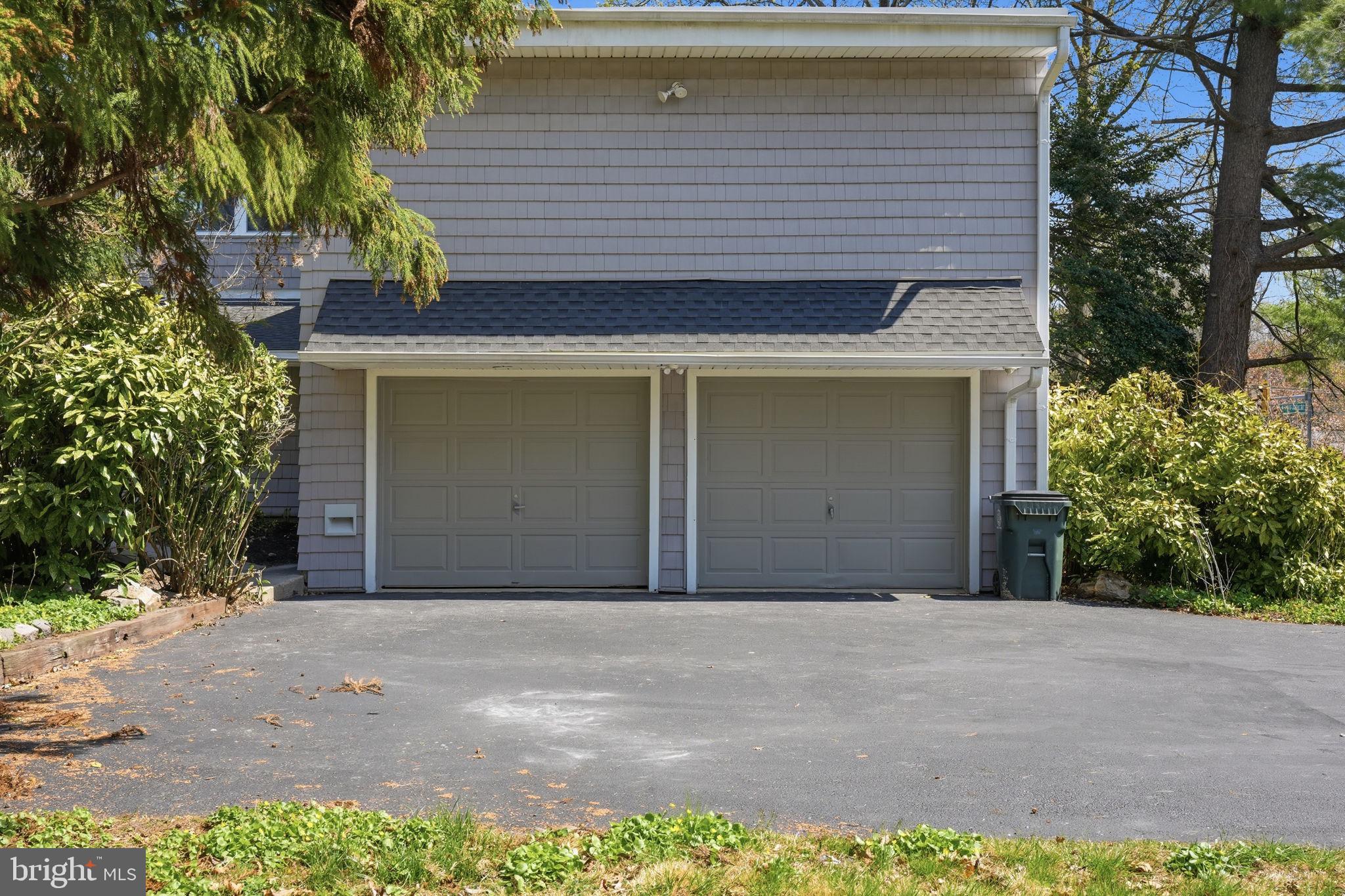 409 South Providence Road Wallingford, PA 19086 - Photo 13 of 106 Charming home with spacious garage.