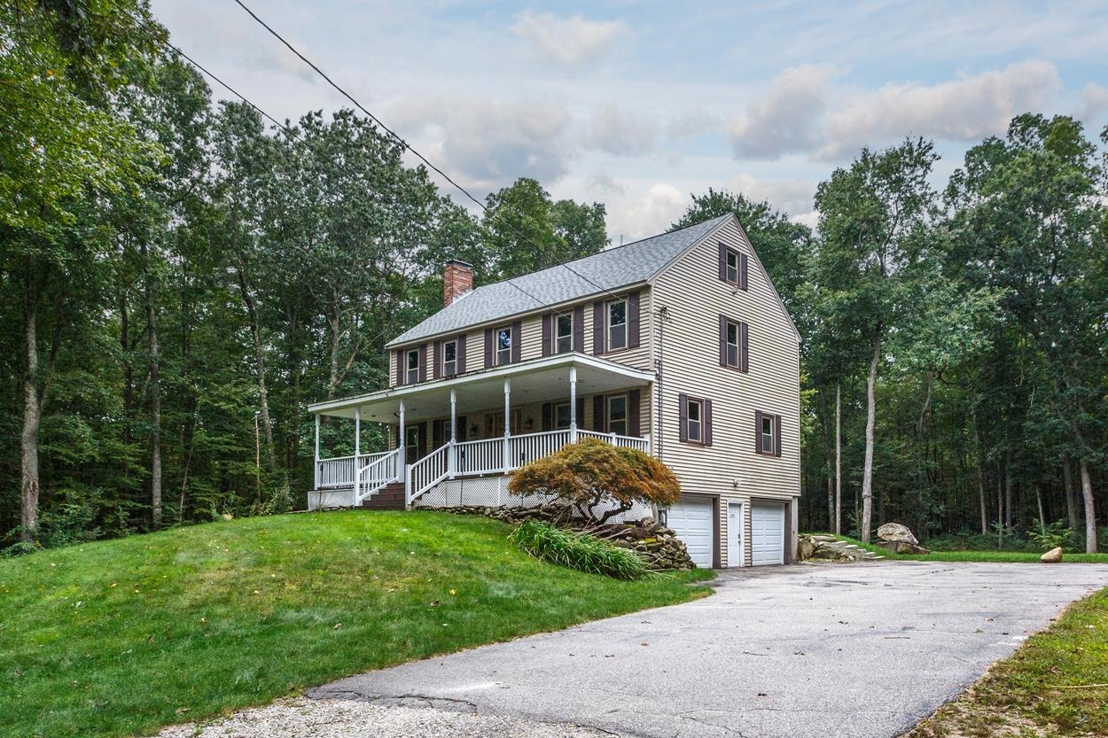 305 W Road Hampstead, NH 03841 - Photo 1 of 40 Gallery Image 1