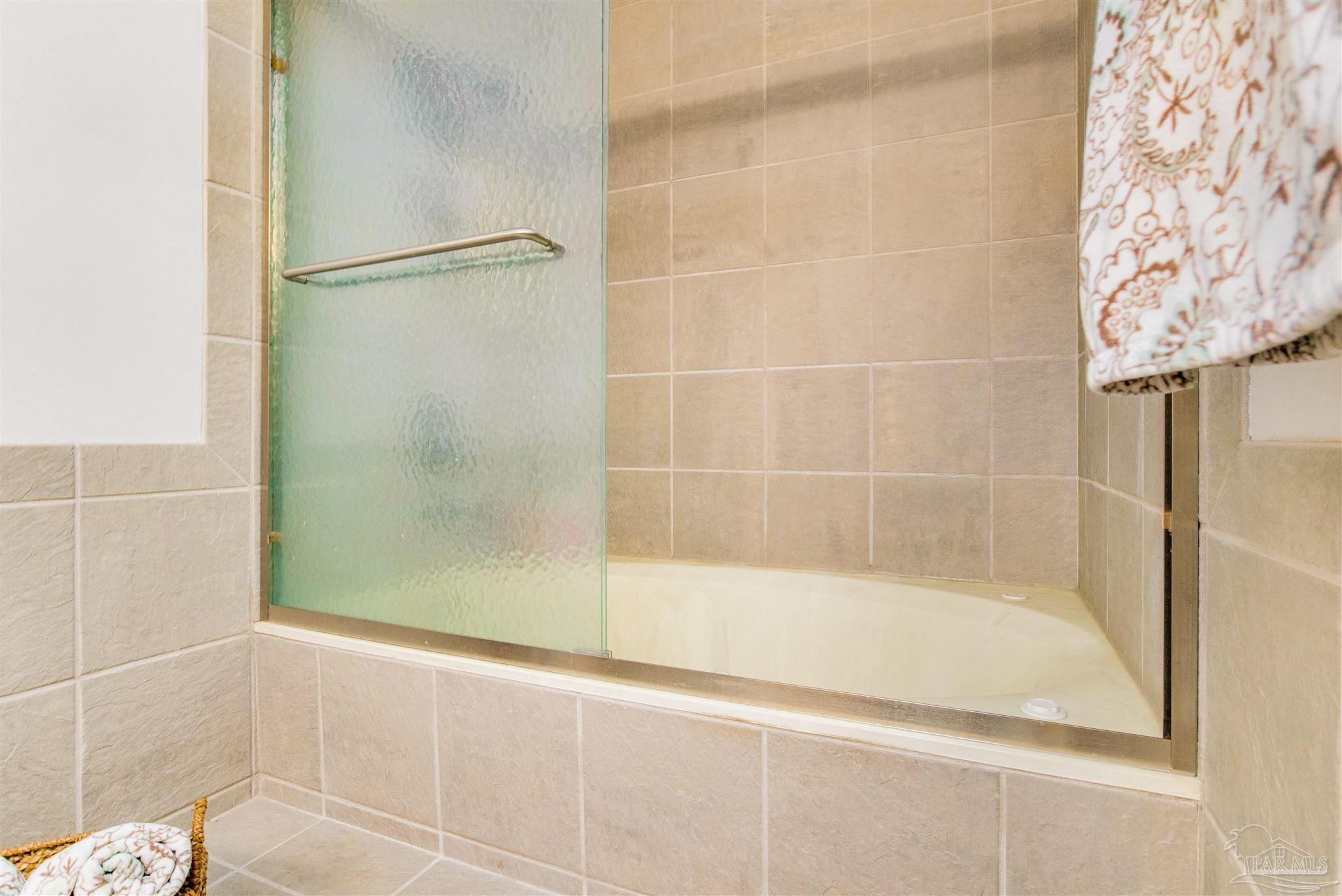 14180 River Road, Unit 2 Pensacola, FL 32507 - Photo 23 of 50