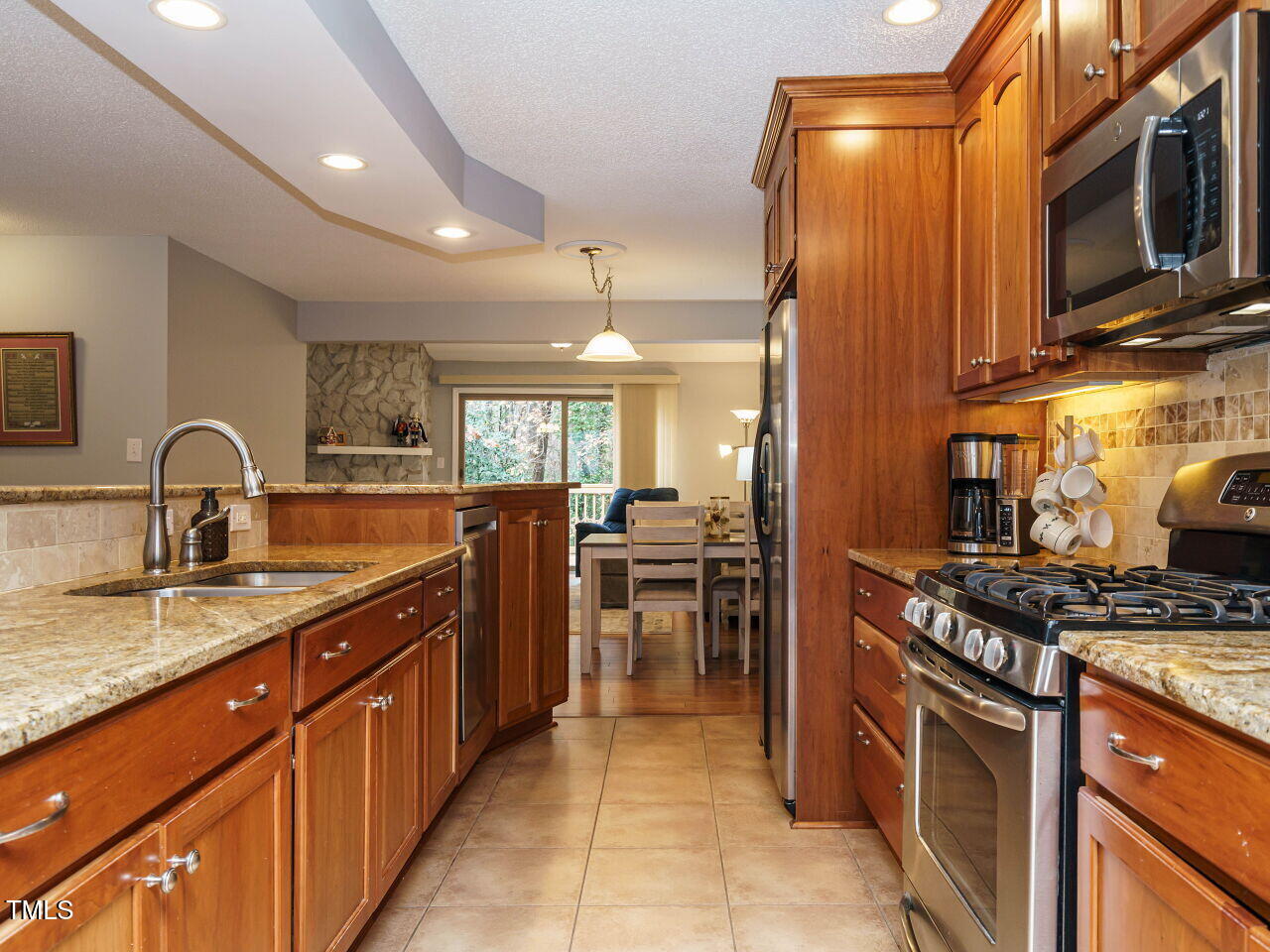 5855 Branchwood Road Raleigh, NC 27609 - Photo 16 of 34 016-1280x960-kitchen
