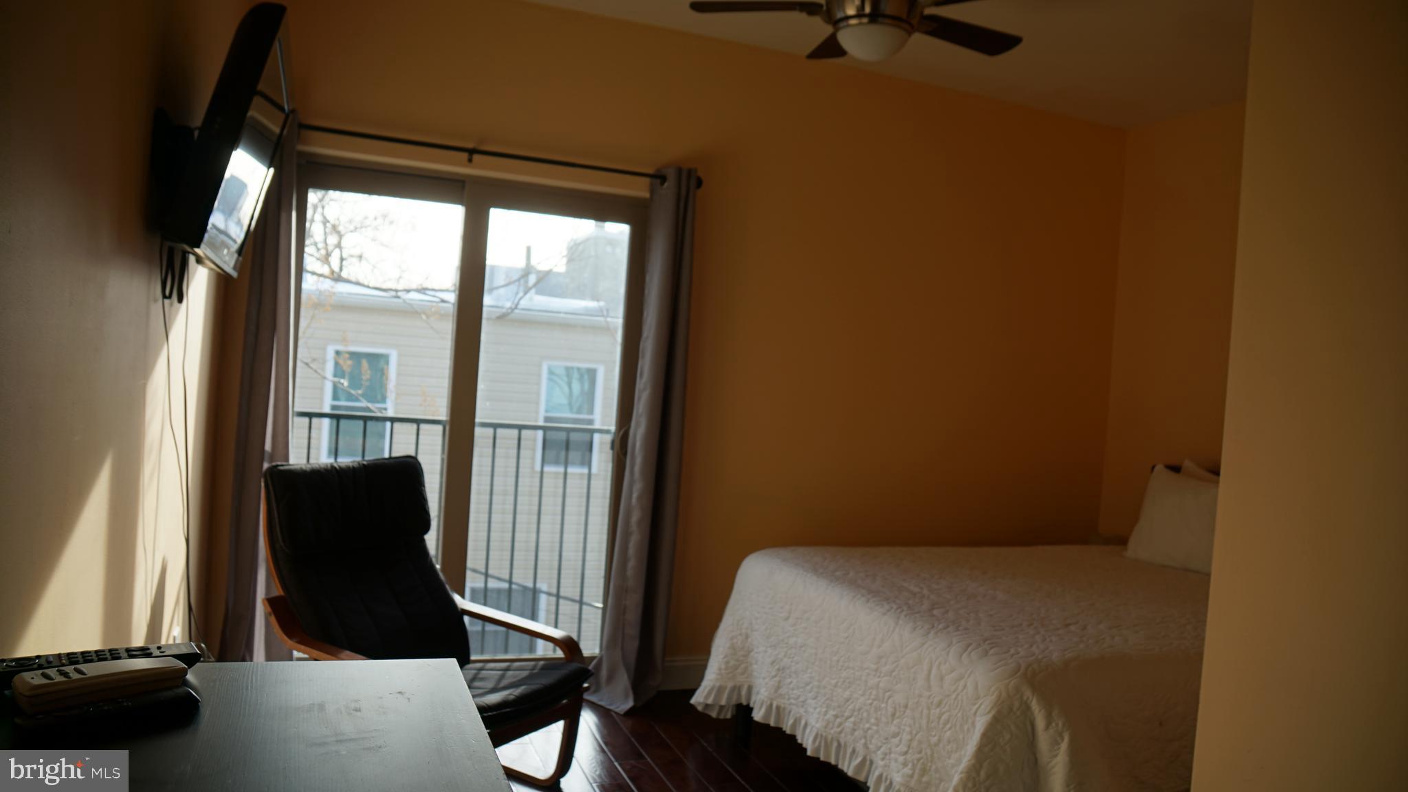 2144 Fernon Street Philadelphia, PA 19145 - Photo 11 of 14