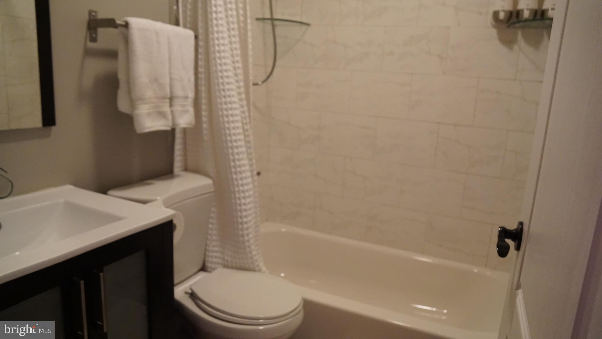 2144 Fernon Street Philadelphia, PA 19145 - Photo 10 of 14