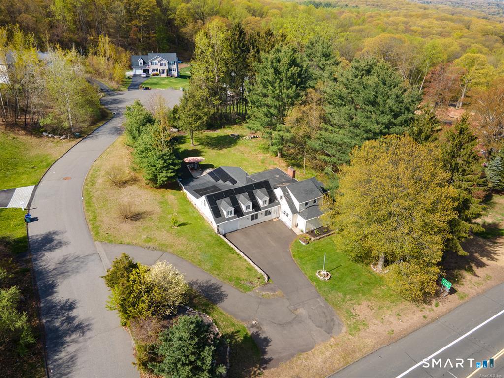 2 Apple Hill Road Wolcott, CT 06716 - Photo 3 of 36 Gallery Image 3