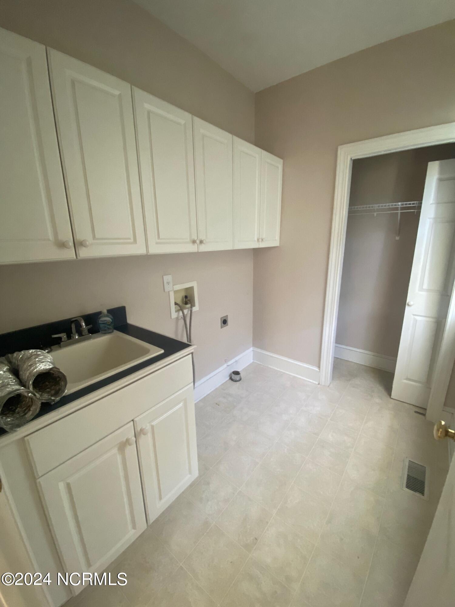 2300 B Stokes Road Greenville, NC 27858 - Photo 36 of 39 25