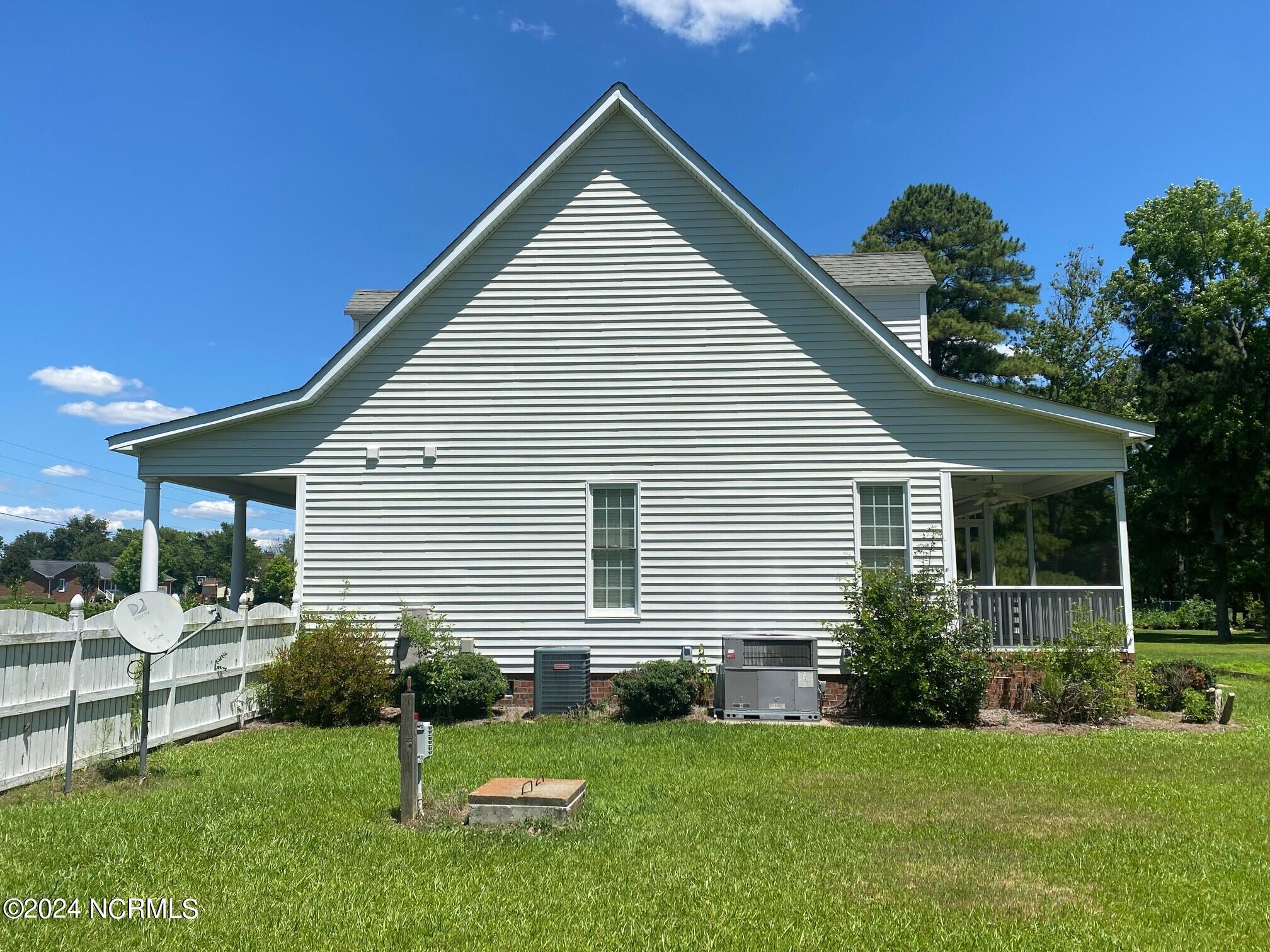 2300 B Stokes Road Greenville, NC 27858 - Photo 7 of 39 32