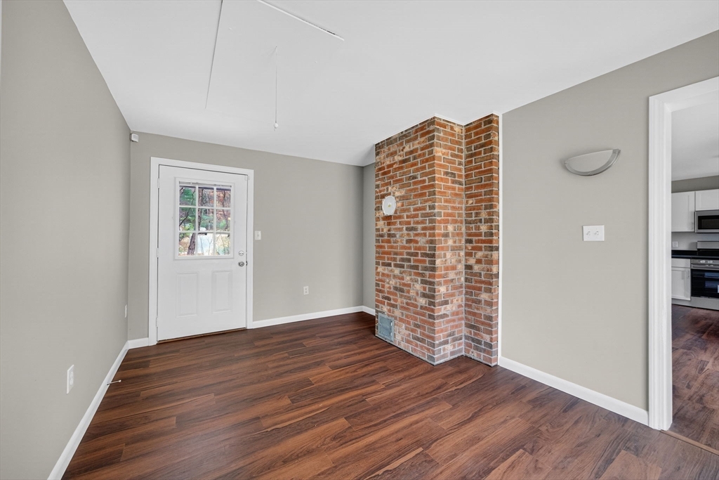 395 High Street Uxbridge, MA 01569 - Photo 21 of 42 Gallery Image 21