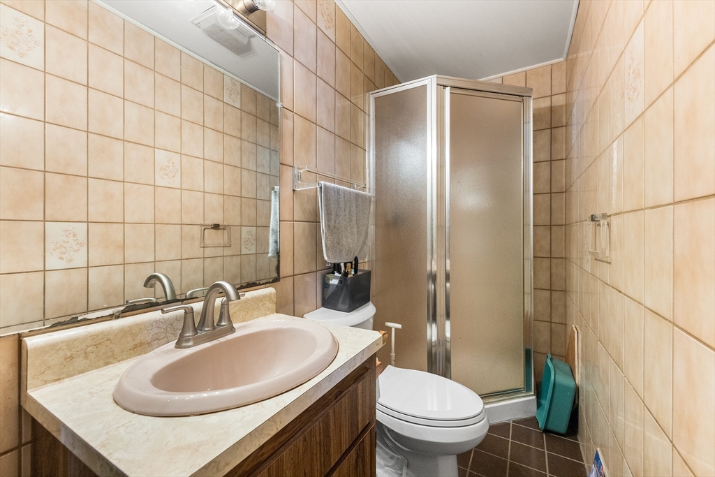 14-16 Julian Road Randolph, MA 02368 - Photo 8 of 39