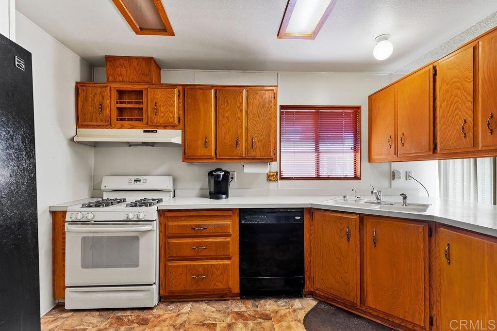 11949 Riverside Drive, Unit 36 Lakeside, CA 92040 - Photo 15 of 47