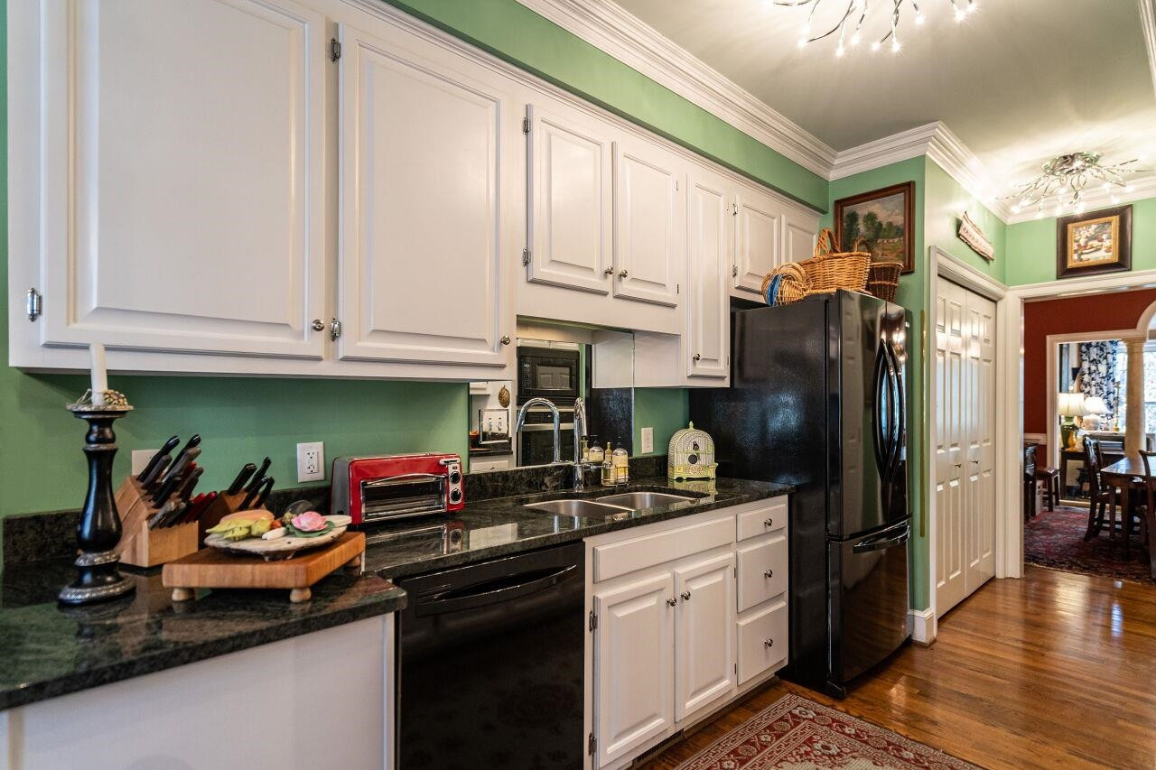 3305 Ridgecrest Court Raleigh, NC 27607 - Photo 12 of 26 Photo 12