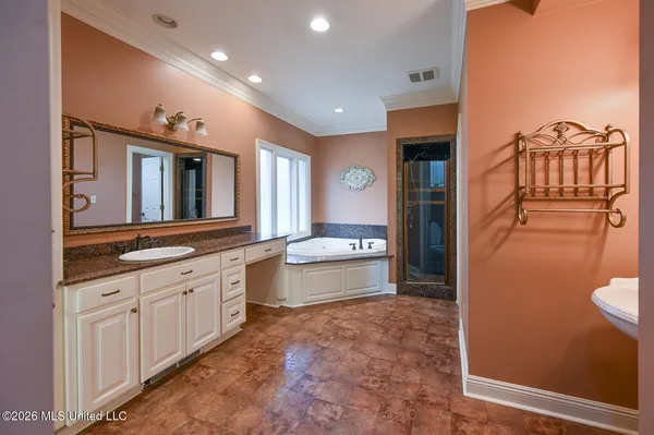 $750,000 | 25 Lawrence Road, Natchez, MS 39120