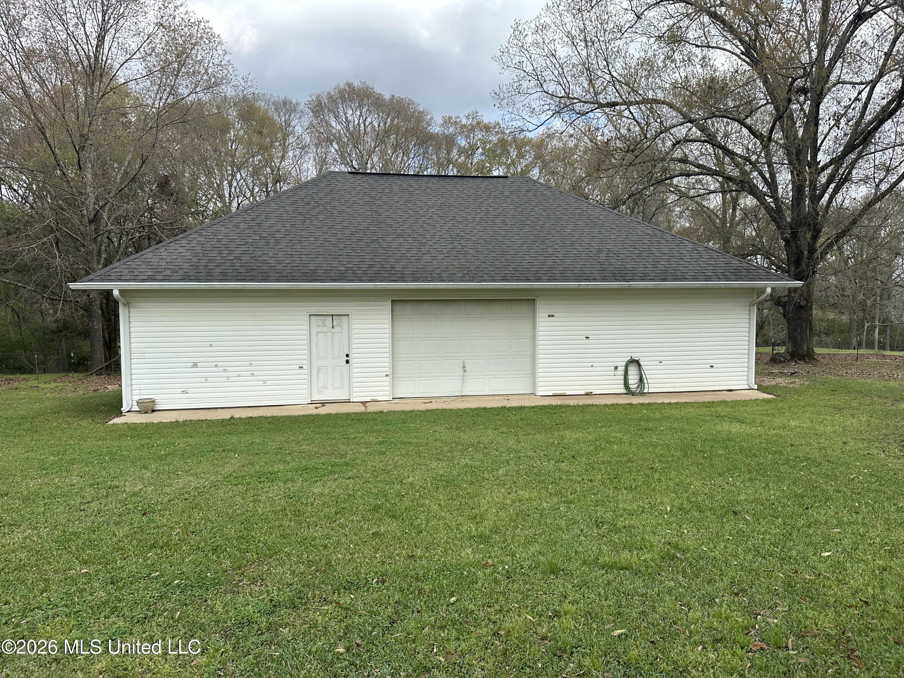 25 Lawrence Road Natchez, MS 39120 - Photo 31 of 31 beautiful country home