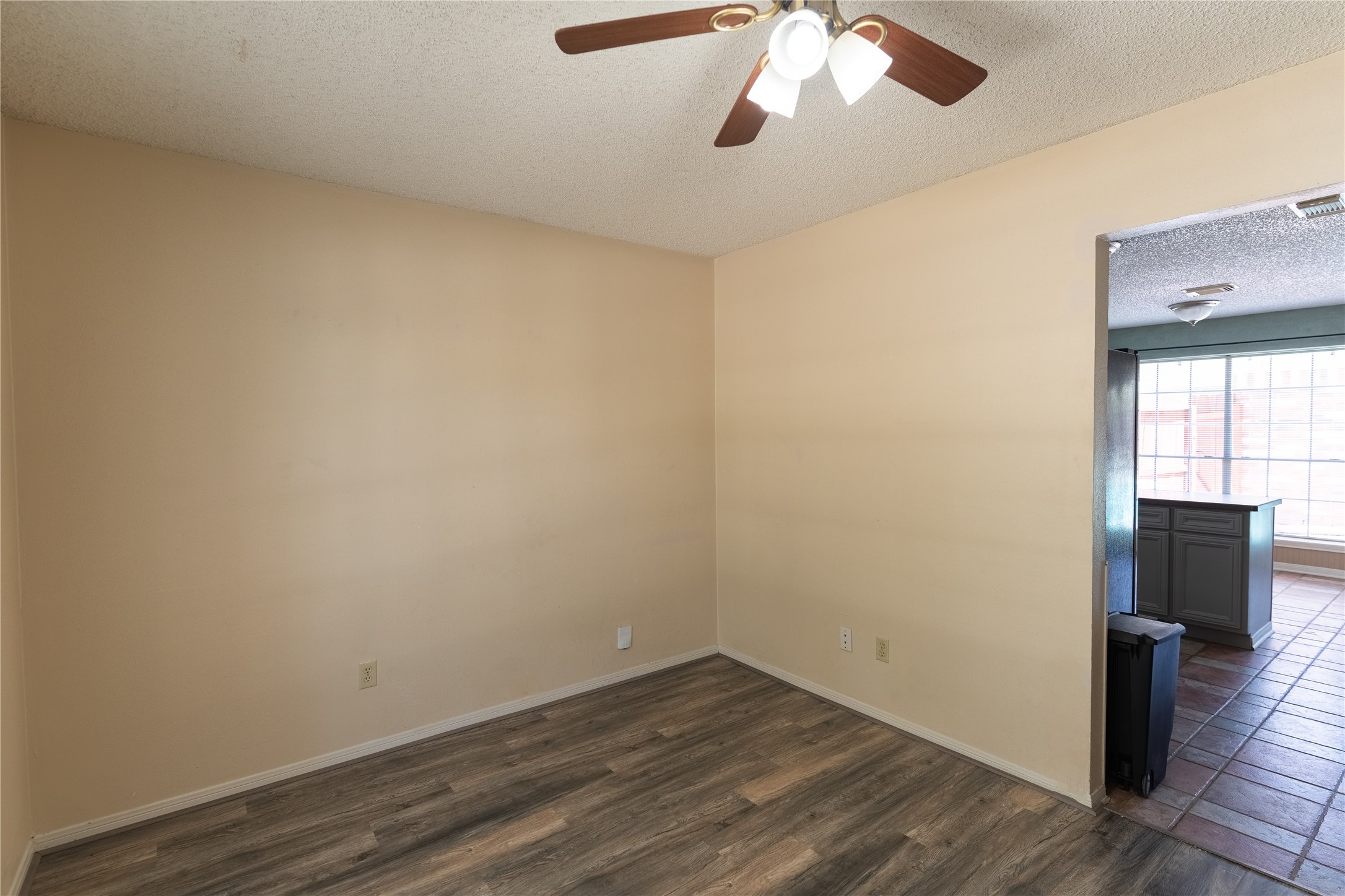 4007 Spring Forest Drive Pearland, TX 77584 - Photo 12 of 39 an empty room with a window