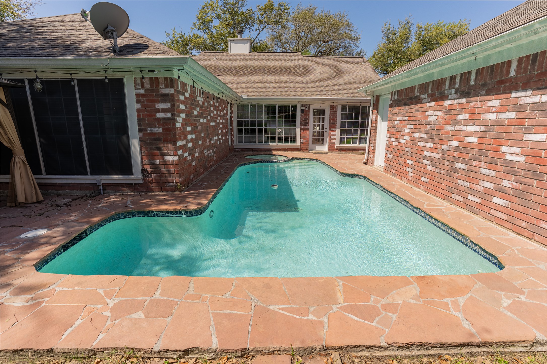 4007 Spring Forest Drive Pearland, TX 77584 - Photo 36 of 39 a view of outdoor space and yard