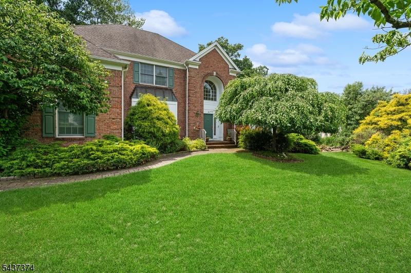 38 Canterbury Road Denville, NJ 07834 - Photo 1 of 36