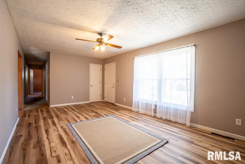 603 South Maple Street West Frankfort, IL 62896 - Photo 5 of 23