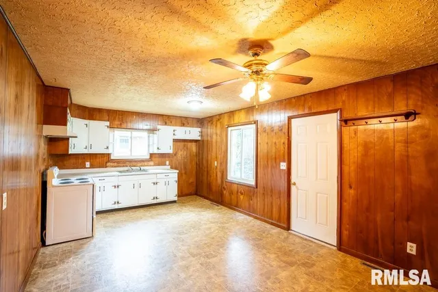 $124,999 | 603 South Maple Street, West Frankfort, IL 62896