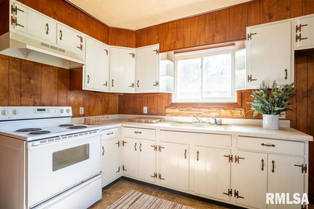 603 South Maple Street West Frankfort, IL 62896 - Photo 9 of 23