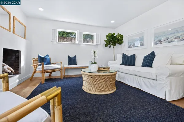 $1,275,000 | 29 Whitehall Drive, Orinda, CA 94563