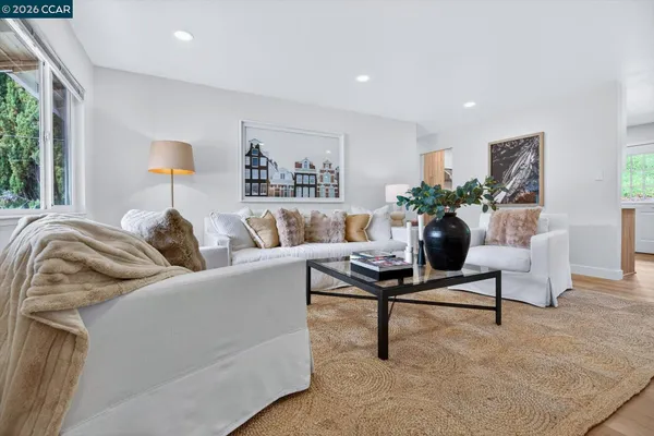 $1,275,000 | 29 Whitehall Drive, Orinda, CA 94563