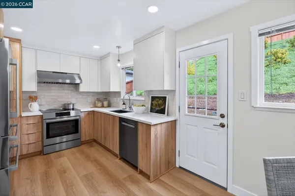 $1,275,000 | 29 Whitehall Drive, Orinda, CA 94563