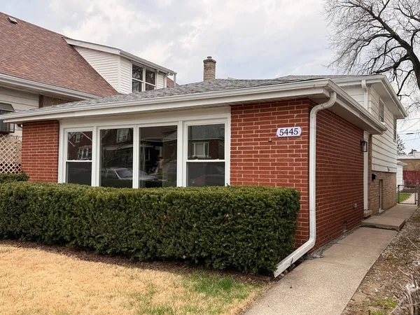 $359,700 | 5445 South 73rd Avenue, Summit, IL 60501